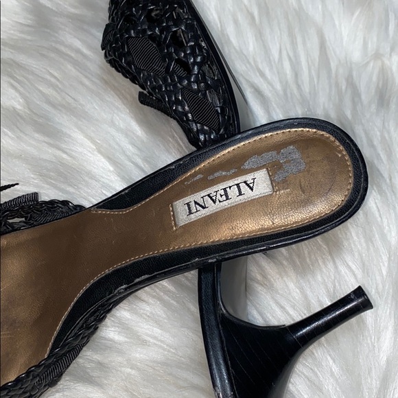 🖤🖤ALFANI BLACK MULES🖤🖤 - Picture 2 of 3